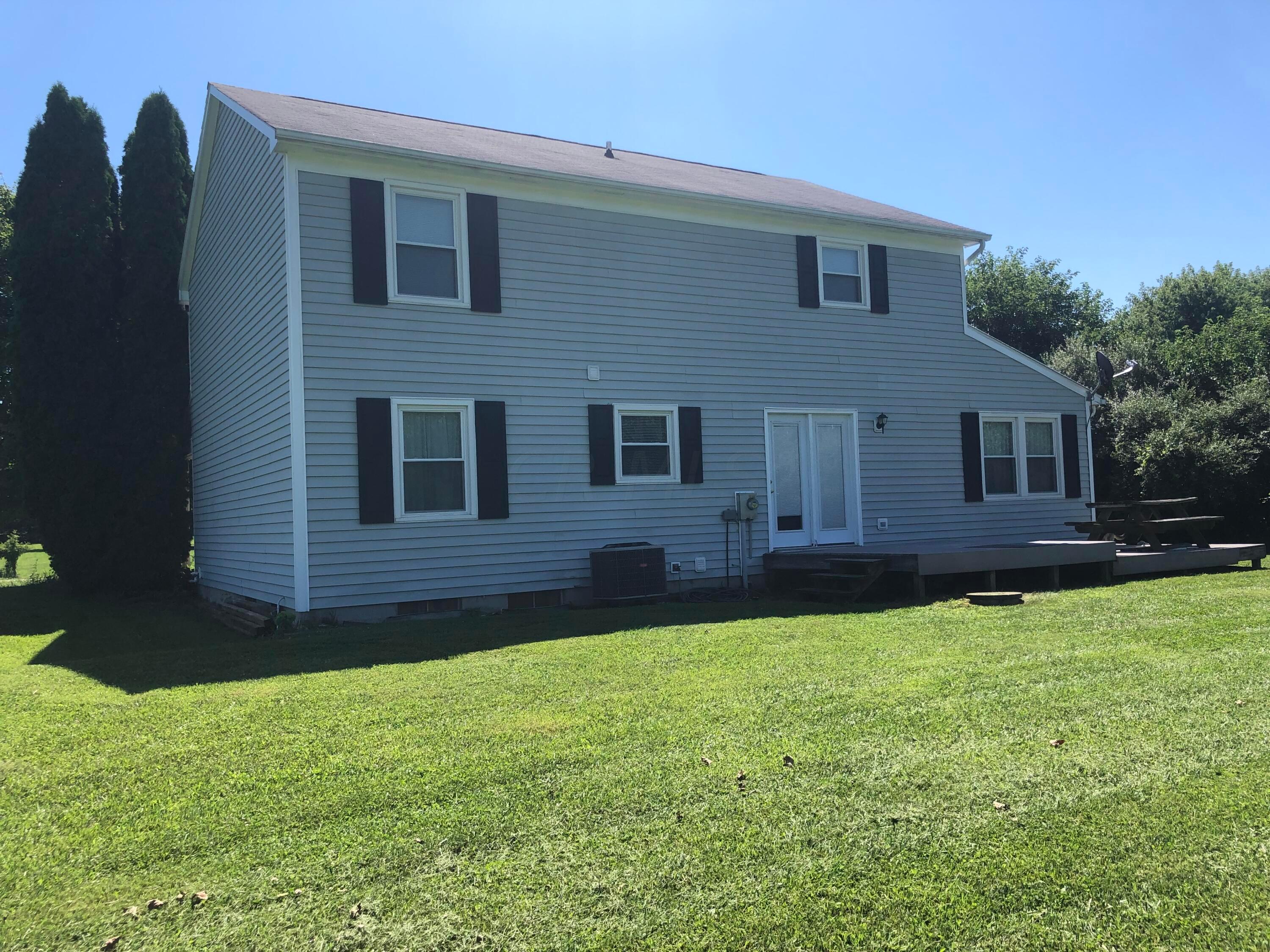 18909 Ringgold Southern Road Circleville, OH 43113 - Photo 2 of 19 Rear
