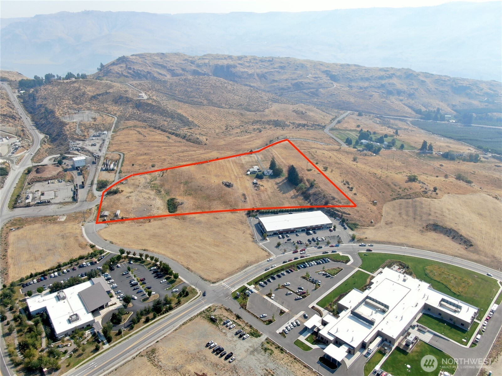 30 Isenhart Road Chelan, WA 98816 - Photo 4 of 10 an aerial view of a house with a mountain