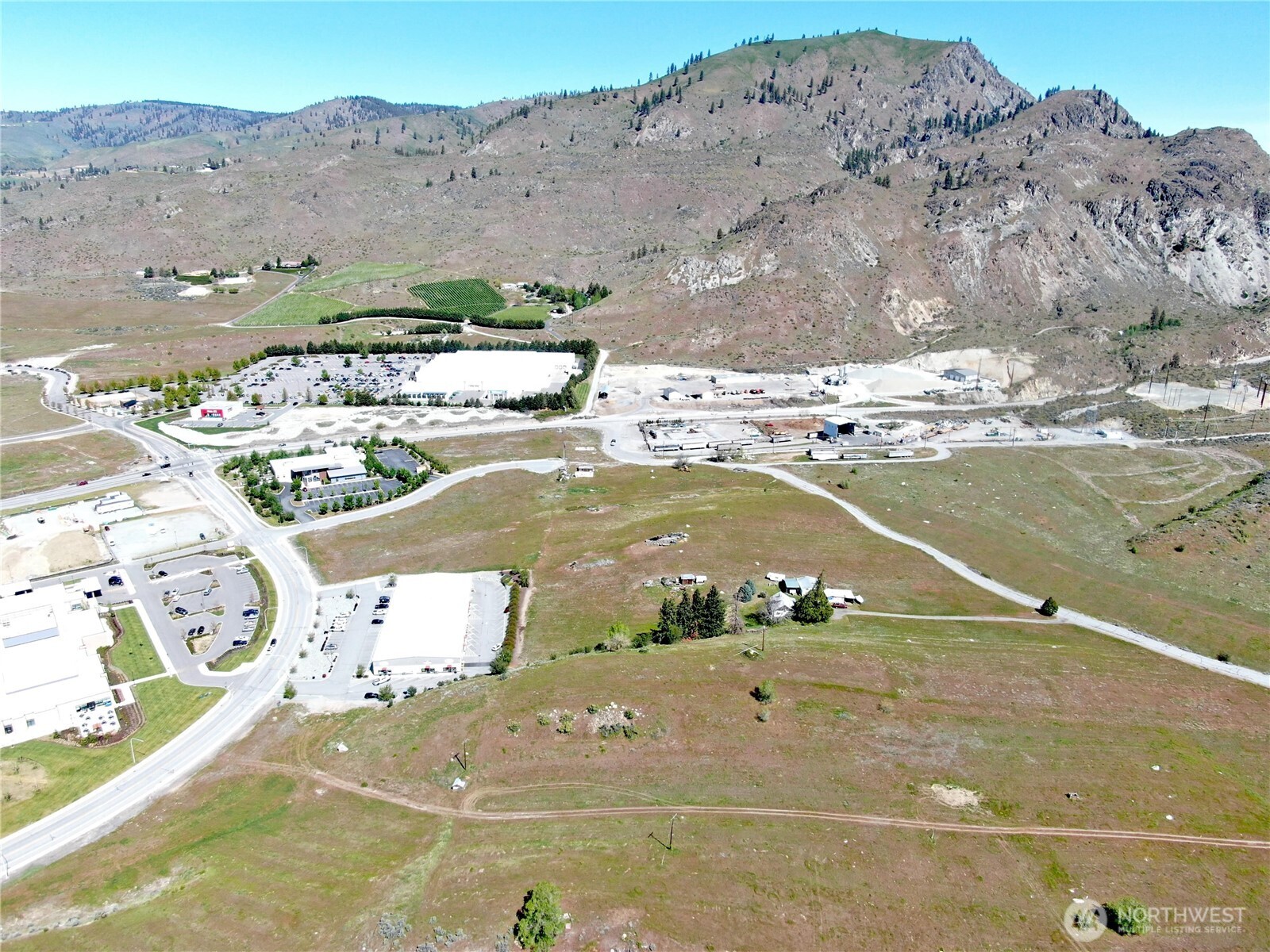 30 Isenhart Road Chelan, WA 98816 - Photo 8 of 11 an aerial view of a house