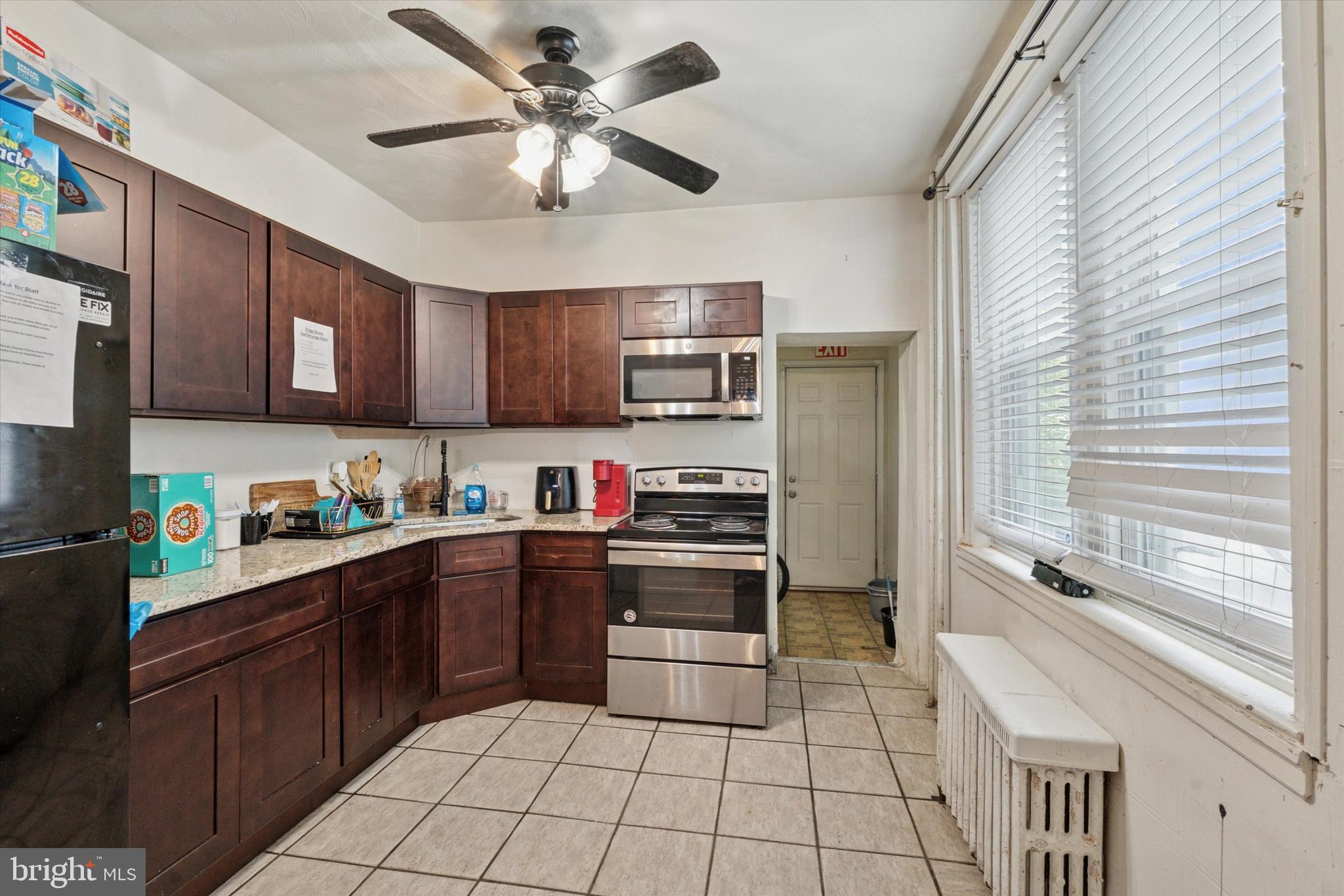 2088 Bridge Street Philadelphia, PA 19124 - Photo 5 of 10