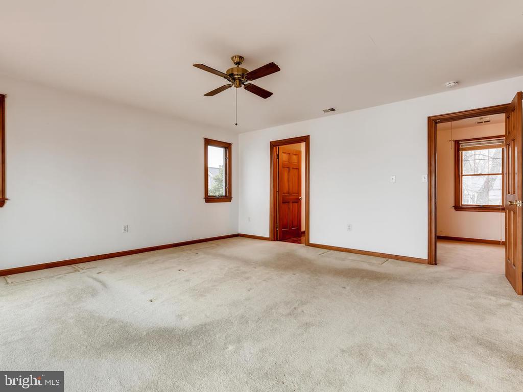 234 Harlem Road Pasadena, MD 21122 - Photo 11 of 30 Large Master Suite with Walk In Closet and Bath