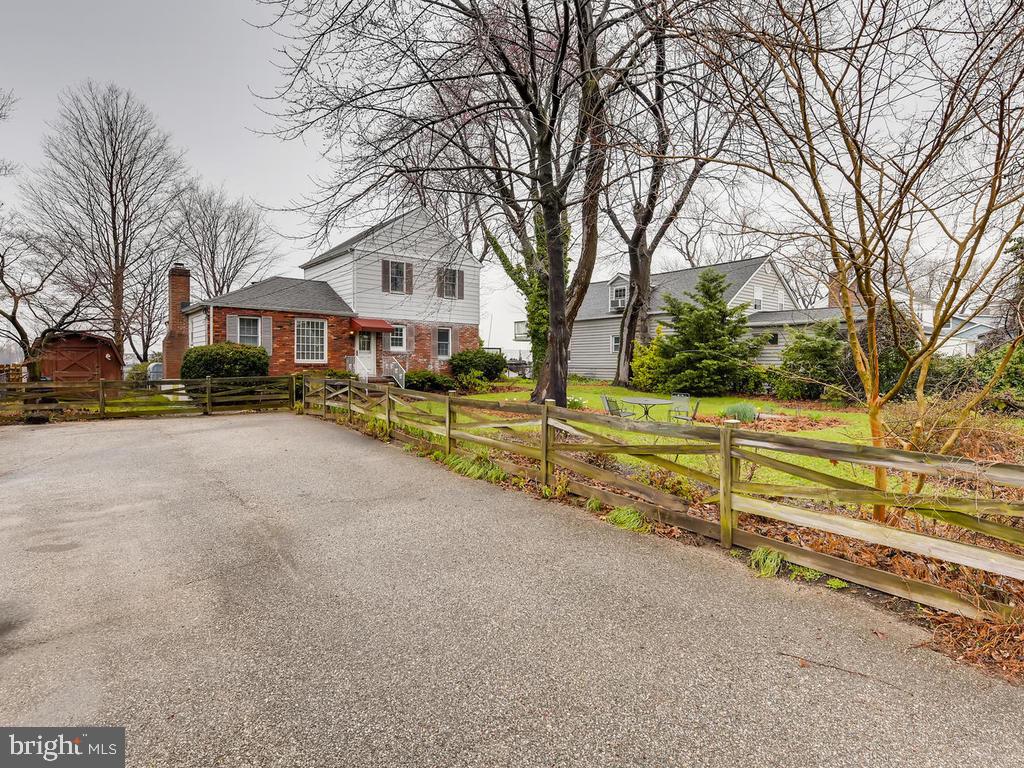 234 Harlem Road Pasadena, MD 21122 - Photo 25 of 30 Ample Driveway Parking