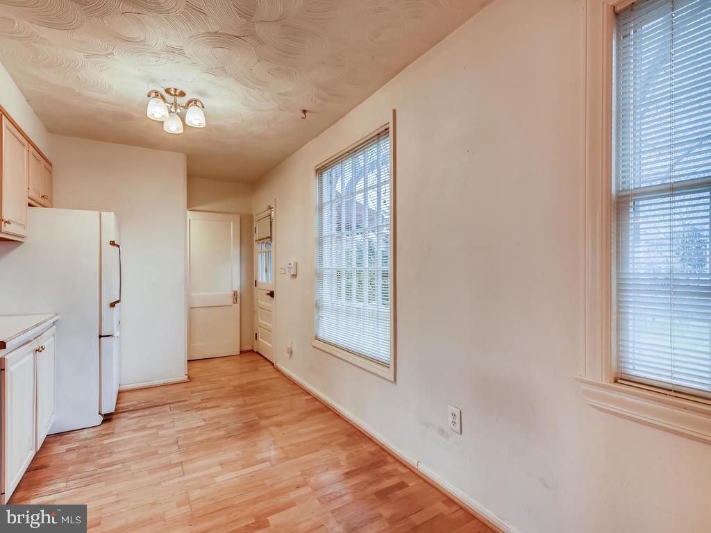 234 Harlem Road Pasadena, MD 21122 - Photo 6 of 30 Kitchen Hardwood Flooring