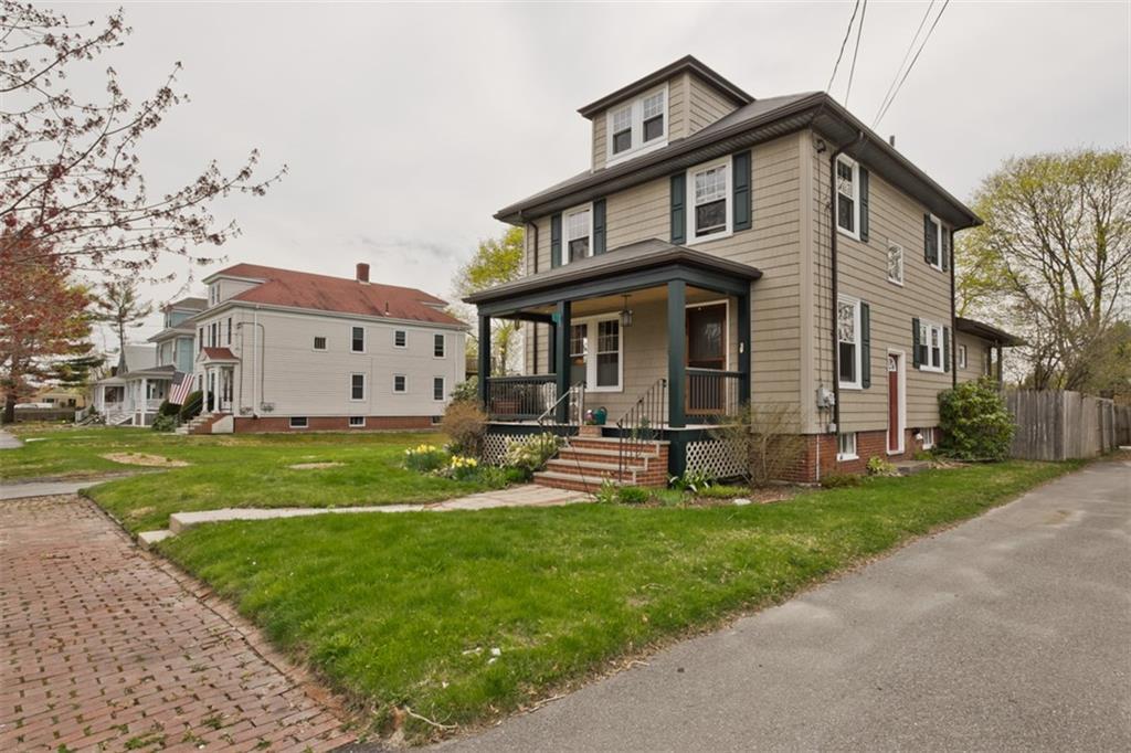 38 Caleb Street Portland, ME 04102 - Photo 2 of 23 Photo