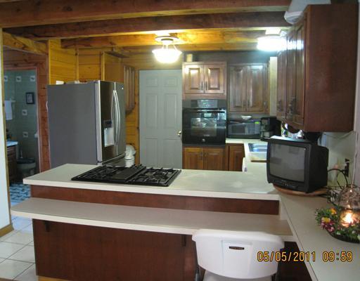 484 Gardiner Road Richmond, RI 02892 - Photo 6 of 12 Kitchen.