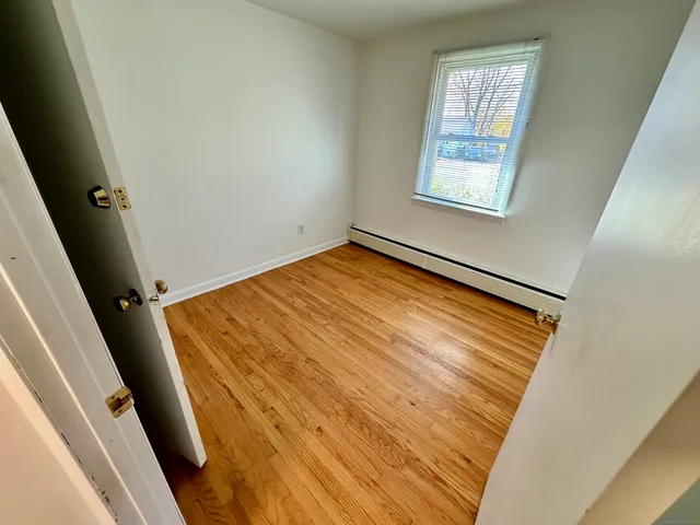 $329,900 | 5 Shelley Street, Cromwell, CT 06416