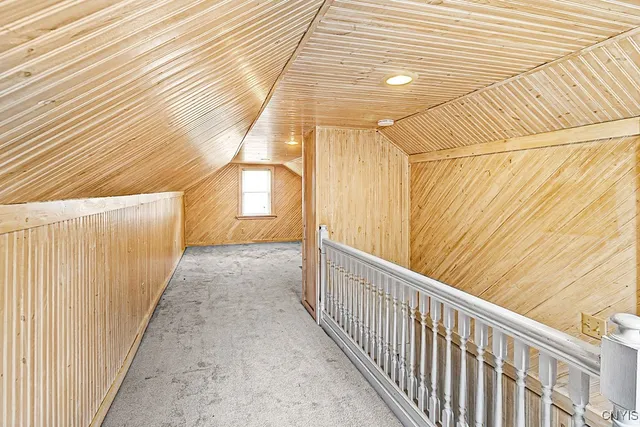 $2,200 | 127 1/2 Oxford Road, New Hartford, NY 13413