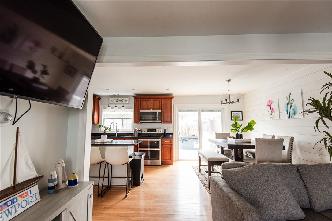 88 Kay Street Newport, RI 02840 - Photo 13 of 43