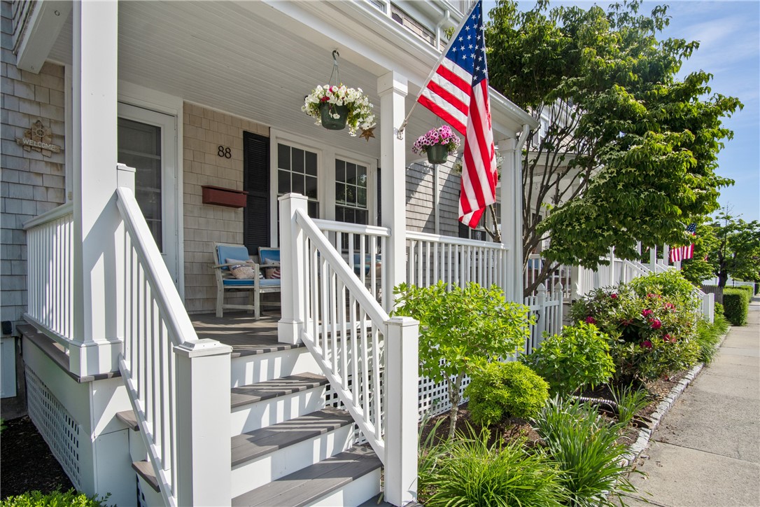 88 Kay Street Newport, RI 02840 - Photo 2 of 43