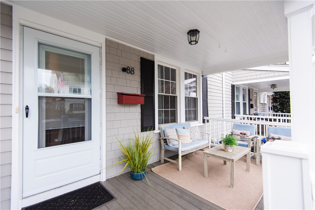 88 Kay Street Newport, RI 02840 - Photo 4 of 43