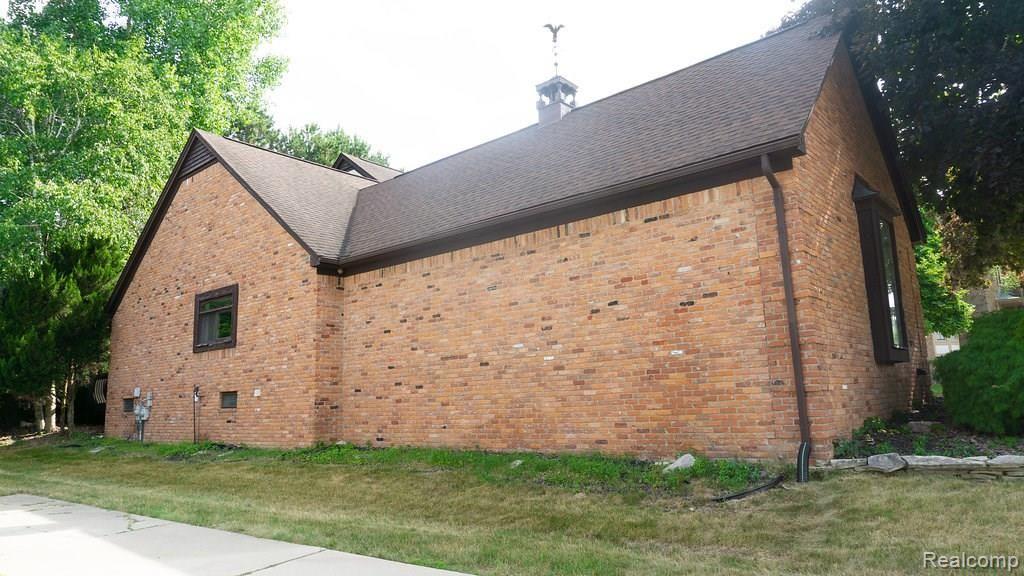 3139 Greenspring Lane Rochester Hills, MI 48309 - Photo 4 of 25