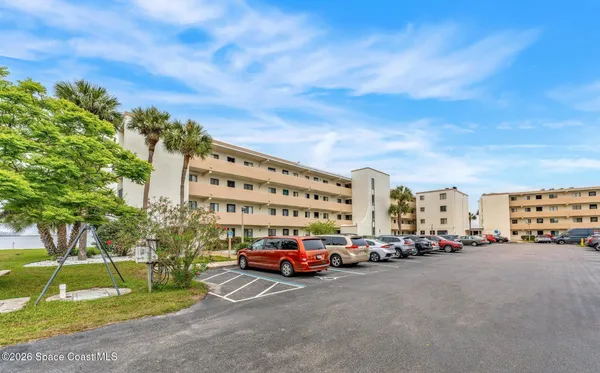 $1,950 | 2465 South Washington Avenue, Unit A202, Titusville, FL 32780