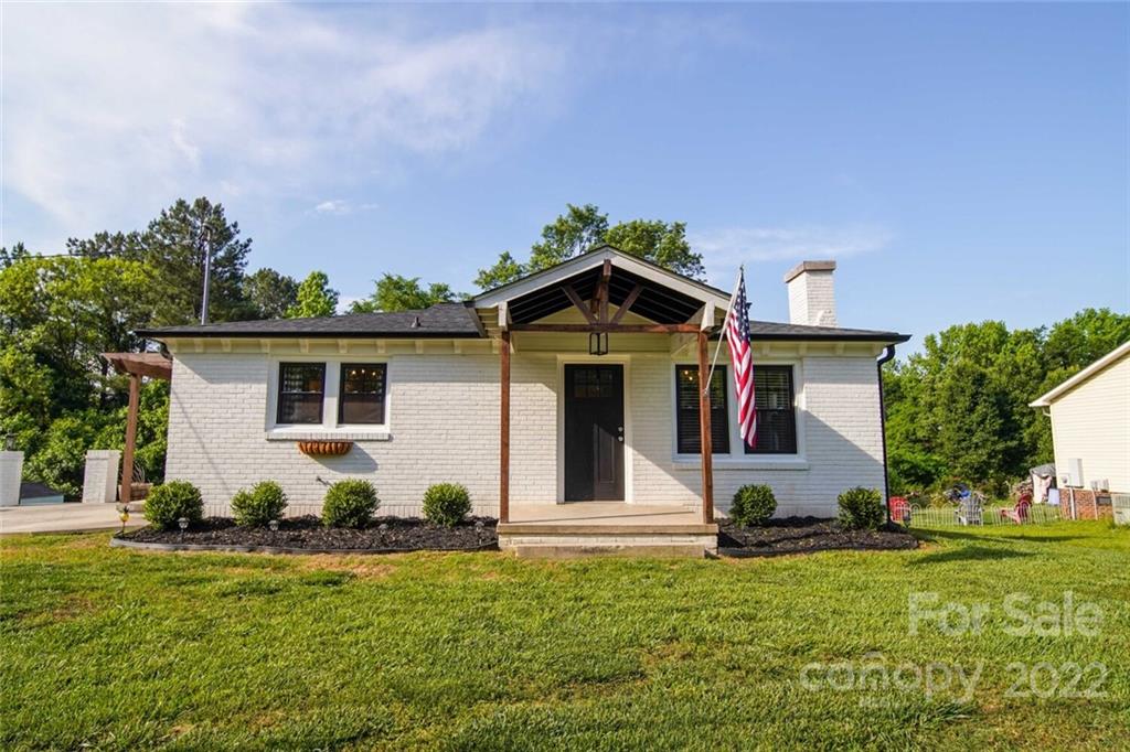 2712 Centergrove Road Kannapolis, NC 28083 - Photo 1 of 29 Gallery Image 1