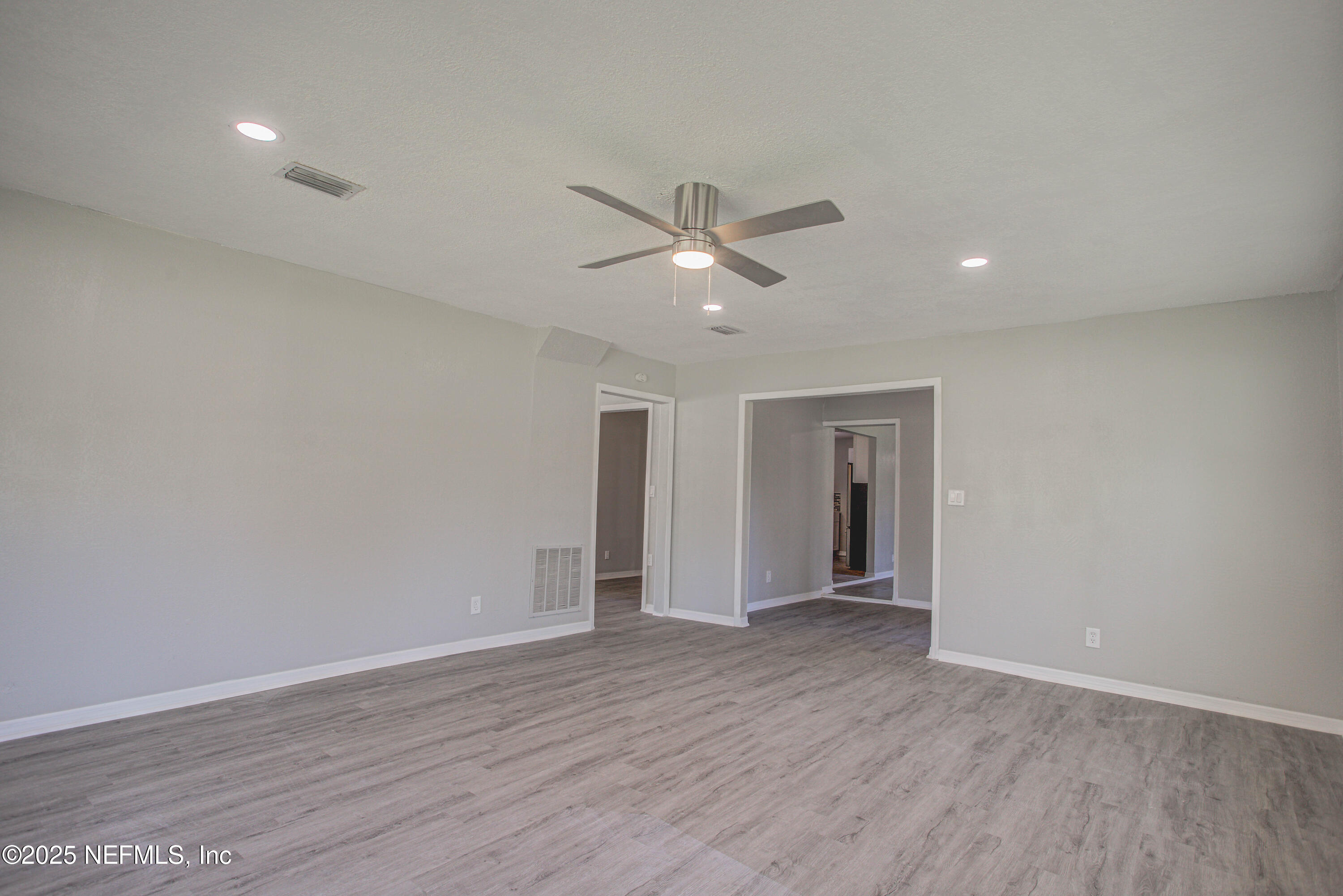 5603 Bree Road Jacksonville, FL 32209 - Photo 11 of 47 10) 64074-68f1a53362343
