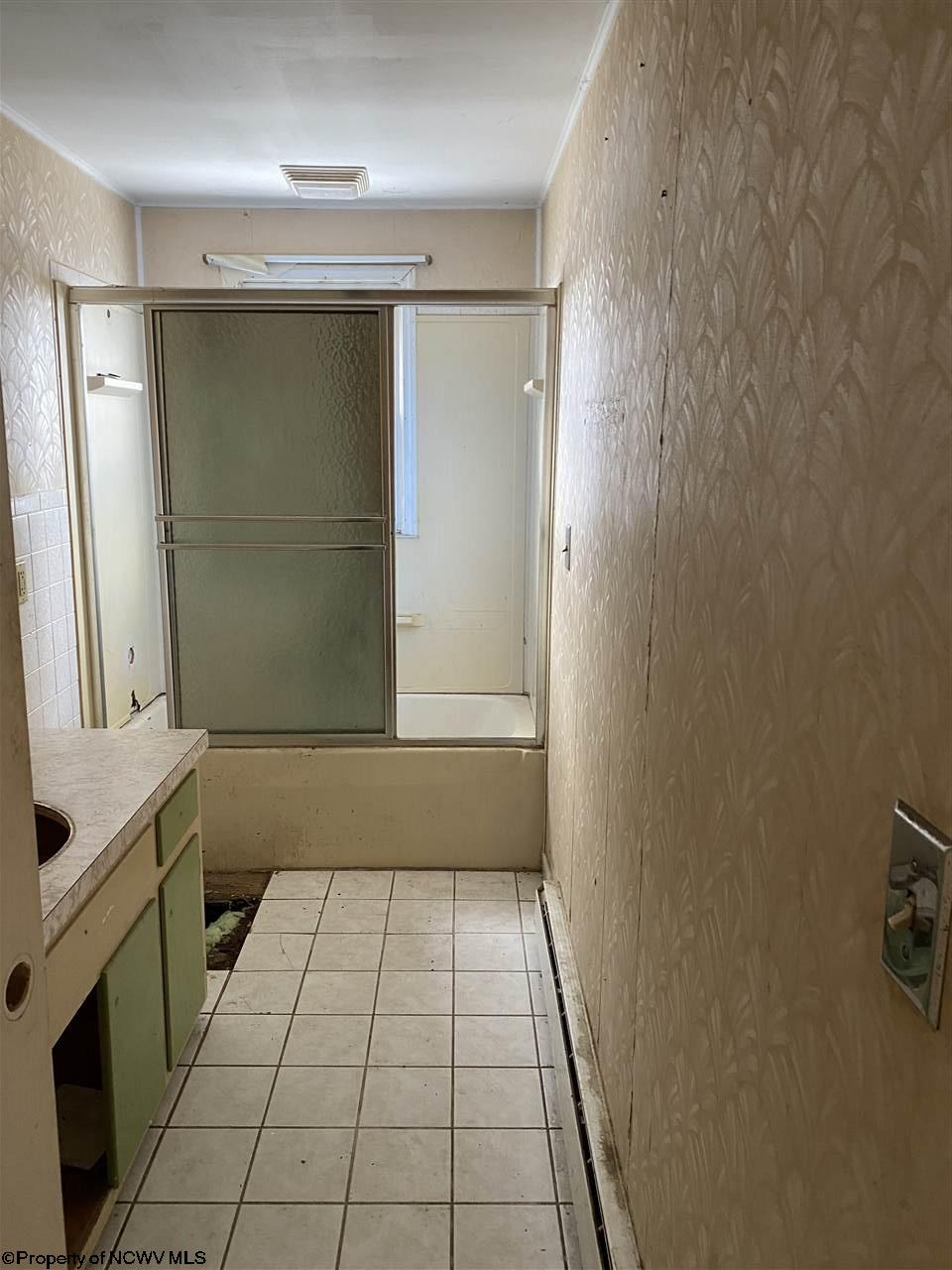 185 Seneca Road Elkins, WV 26241 - Photo 6 of 15 Gallery Image 6
