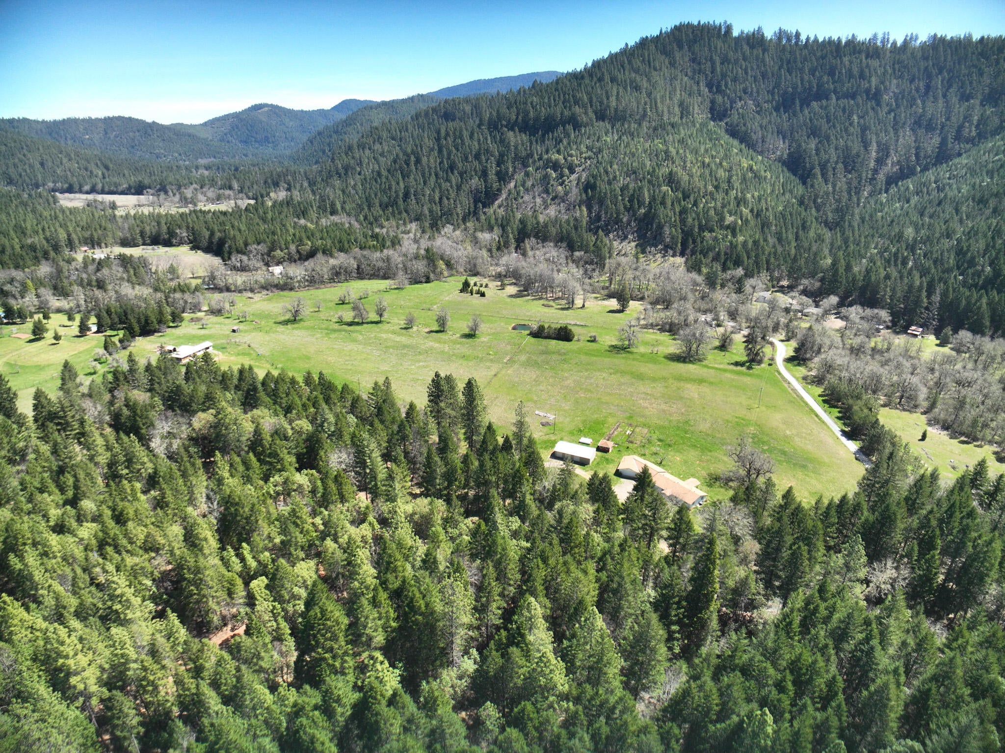 1000 Crooks Creek Road Selma, OR 97538 - Photo 5 of 28 5