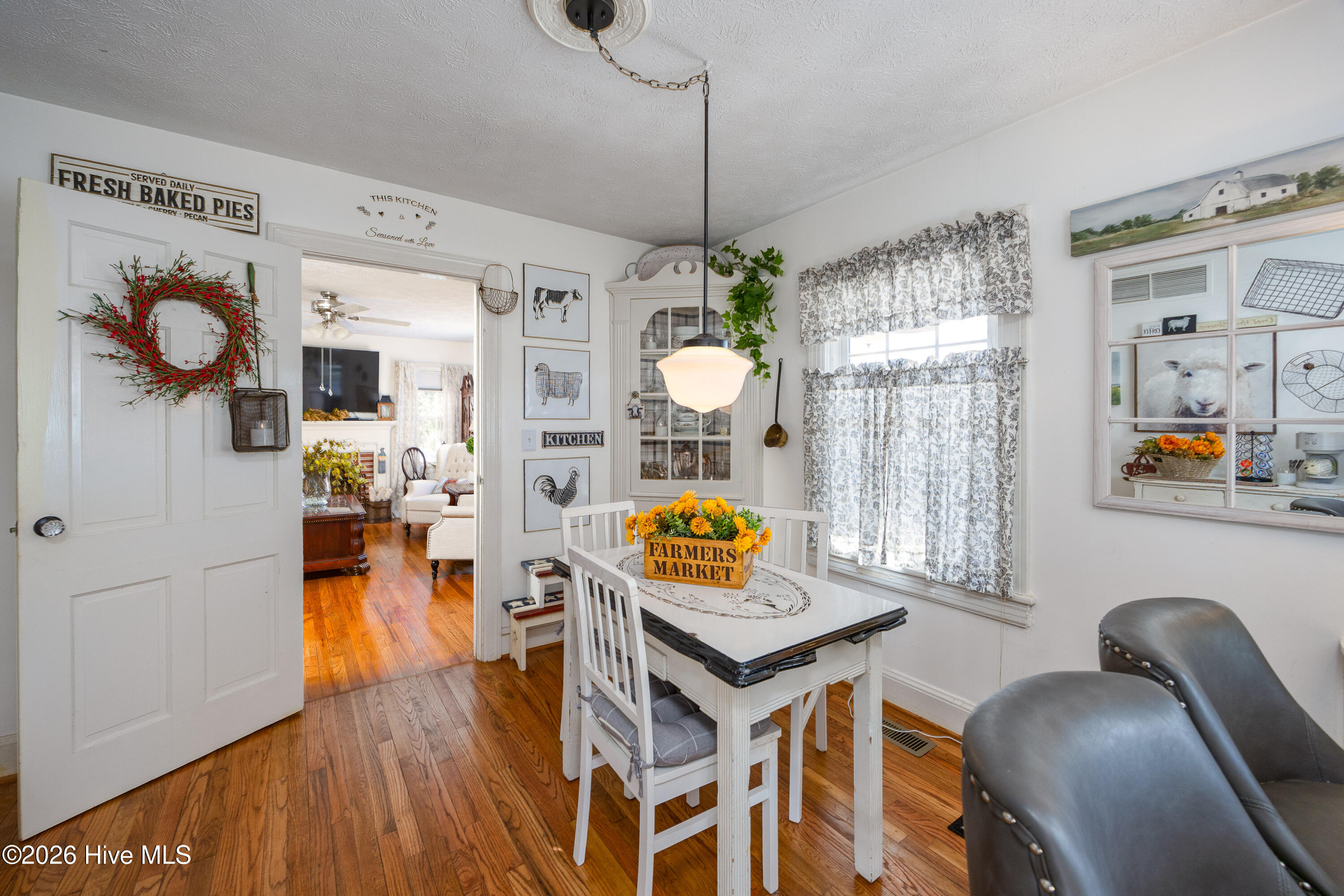 506 West Clinton Street Roseboro, NC 28382 - Photo 12 of 40 506 W Clinton St-17