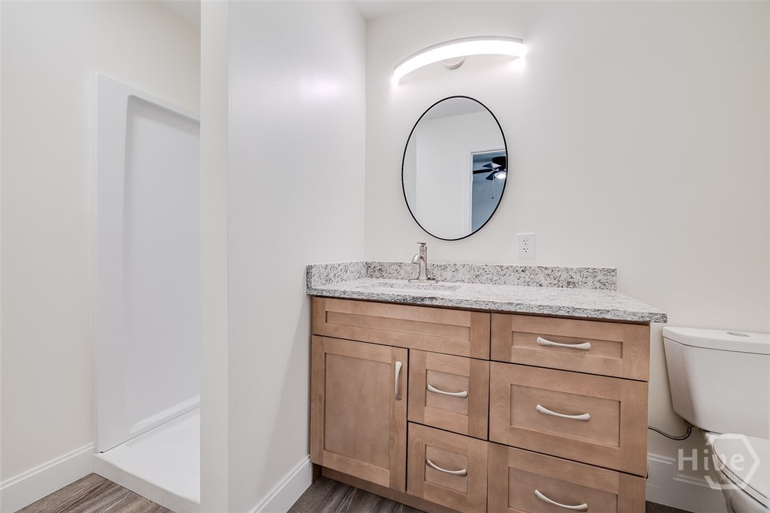 308 East 4th Street Springfield, GA 31329 - Photo 25 of 46 master bath