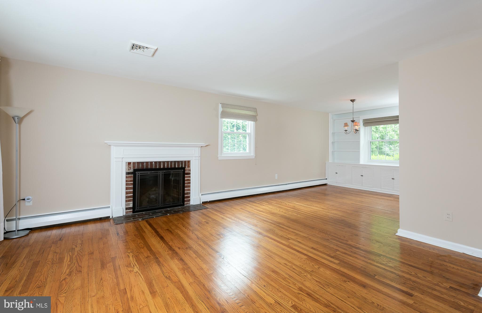 321 Spencer Road Devon, PA 19333 - Photo 5 of 26