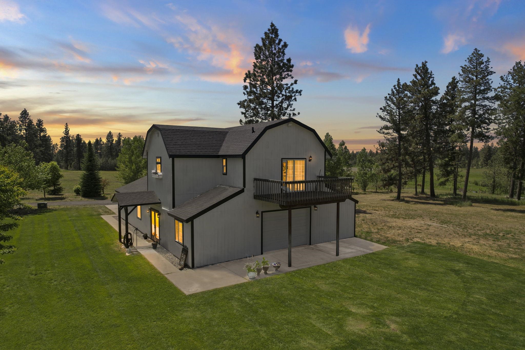 1611 East Smythe Road Spangle, WA 99031 - Photo 1 of 29