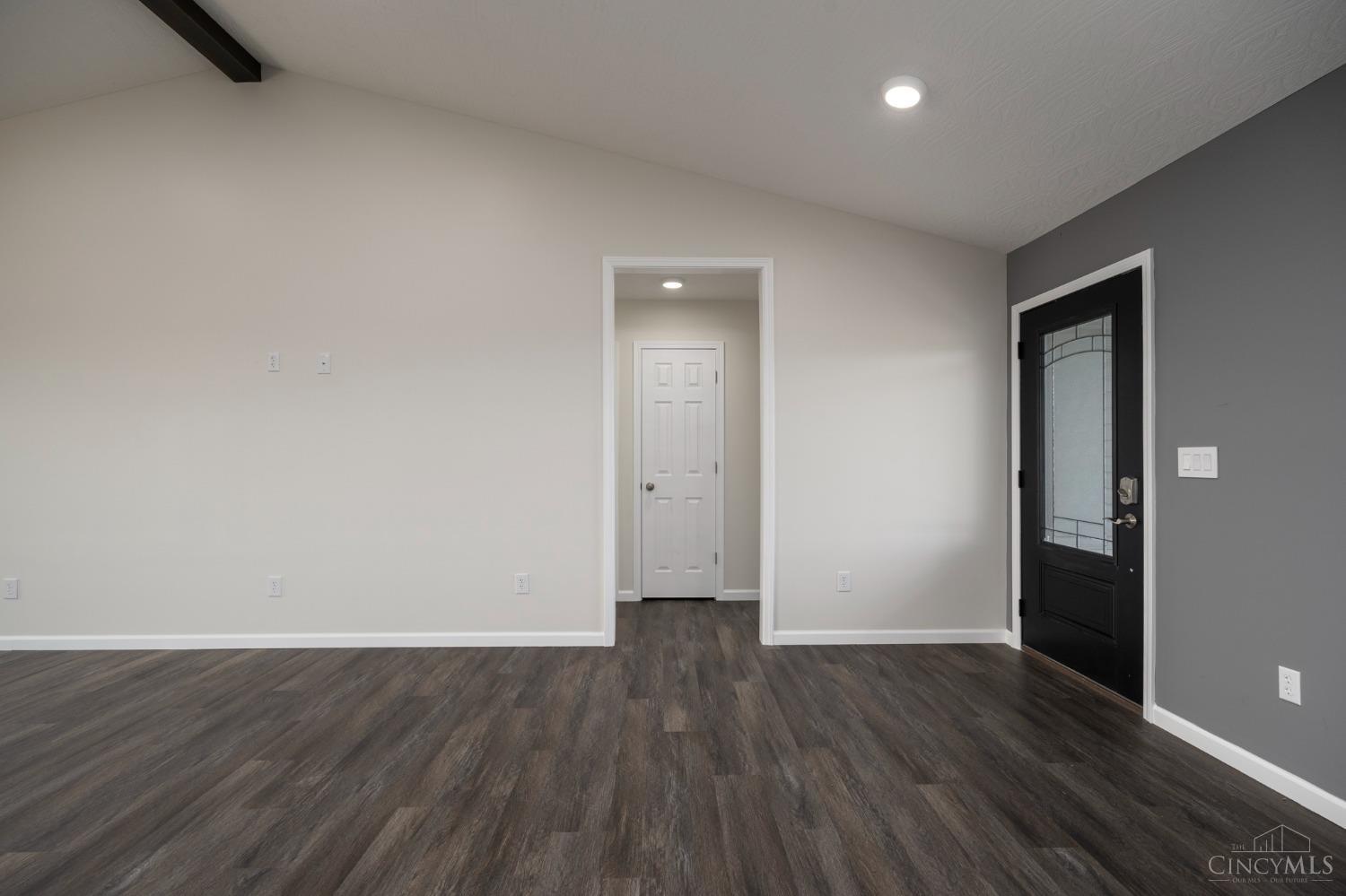9309 Lovers Lane Road Leesburg, OH 45135 - Photo 5 of 36 Gallery Image 5