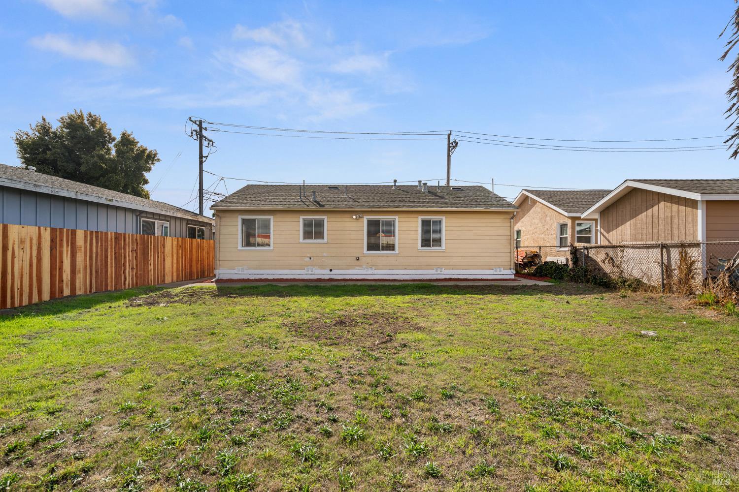 458 Spring Street Richmond, CA 94804 - Photo 21 of 26 a front view of a house with garden