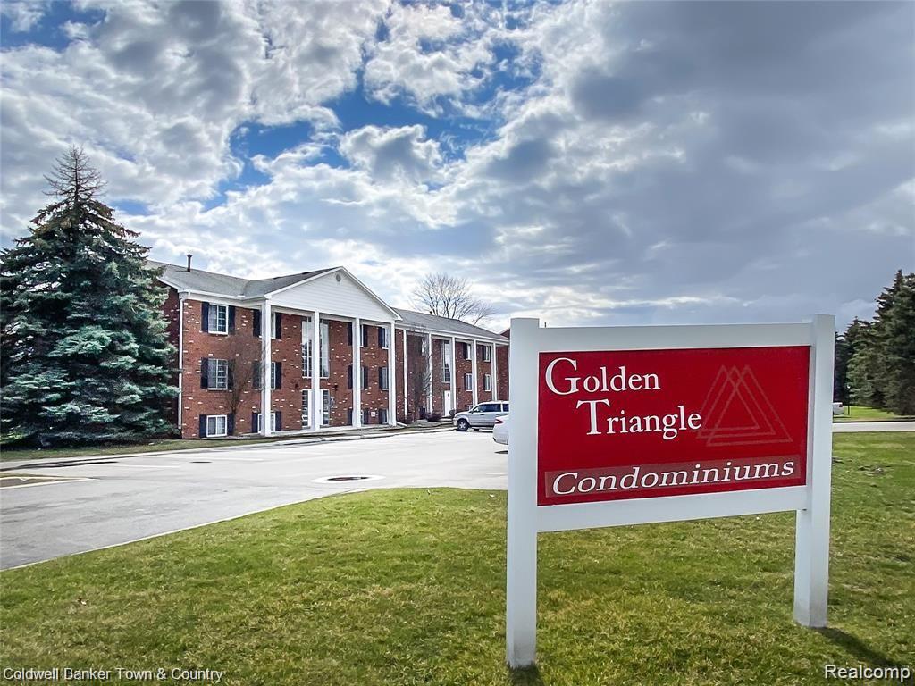 311 West Highland Road, Unit T16 Howell, MI 48843 - Photo 2 of 30