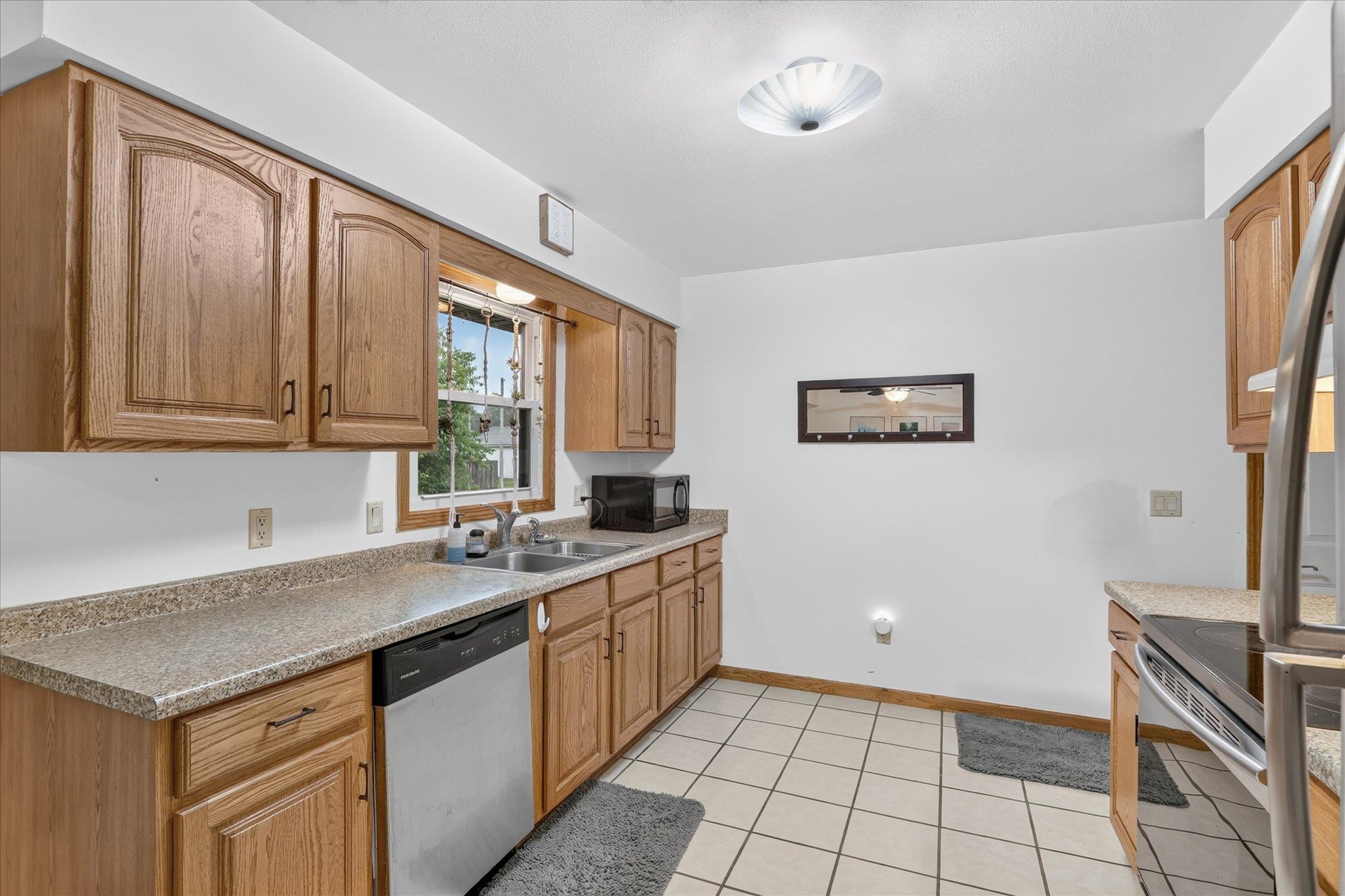 511 Johnson Clinton, WI 53525 - Photo 14 of 42