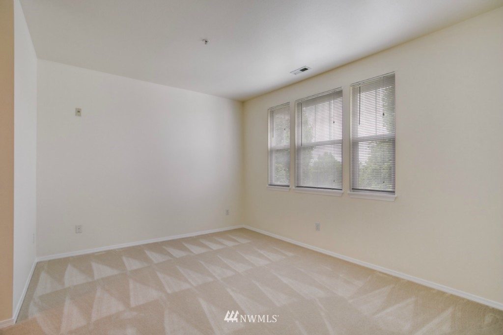 400 South 46th Place, Unit F Renton, WA 98055 - Photo 12 of 20