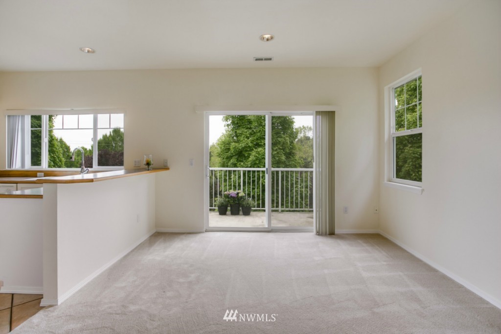 400 South 46th Place, Unit F Renton, WA 98055 - Photo 6 of 20