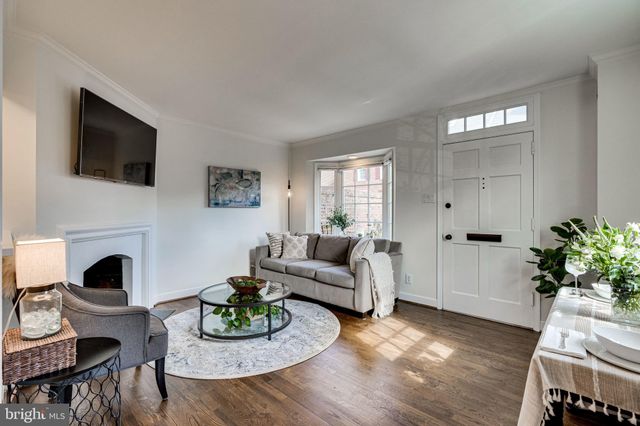 $730,000 | 552 North St Asaph Street, Alexandria, VA 22314