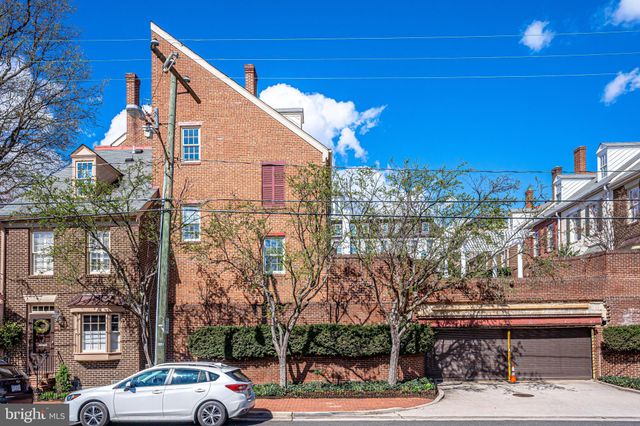 $730,000 | 552 North St Asaph Street, Alexandria, VA 22314