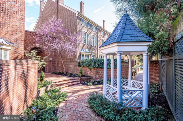 $730,000 | 552 North St Asaph Street, Alexandria, VA 22314