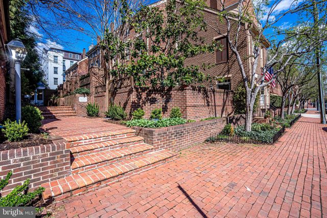 $730,000 | 552 North St Asaph Street, Alexandria, VA 22314