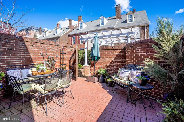 $730,000 | 552 North St Asaph Street, Alexandria, VA 22314