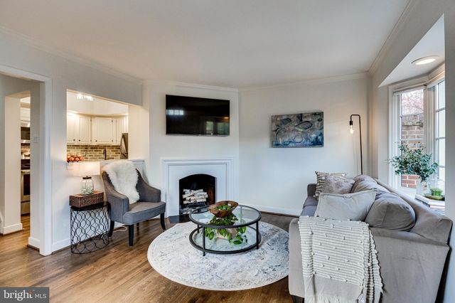 $730,000 | 552 North St Asaph Street, Alexandria, VA 22314