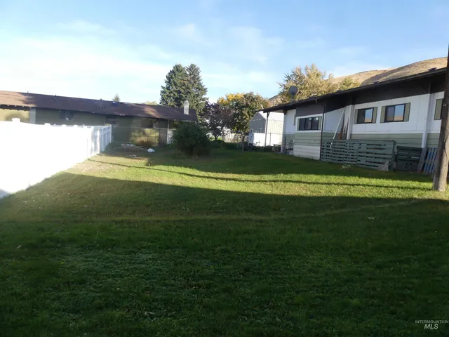 $140,000 | 883 Arlington Street, Pomeroy, WA 99347