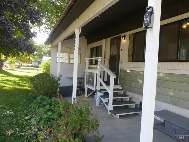 $140,000 | 883 Arlington Street, Pomeroy, WA 99347