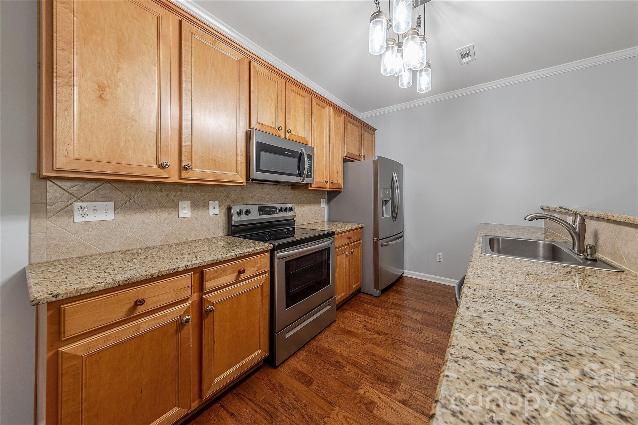 2147 Midnight Blue Lane Fort Mill, SC 29708 - Photo 7 of 34