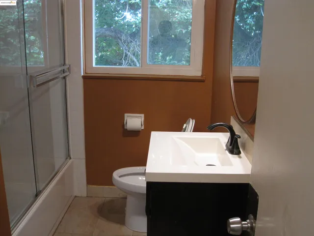 $1,380,000 | 1600 East 31st Street, Oakland, CA 94602