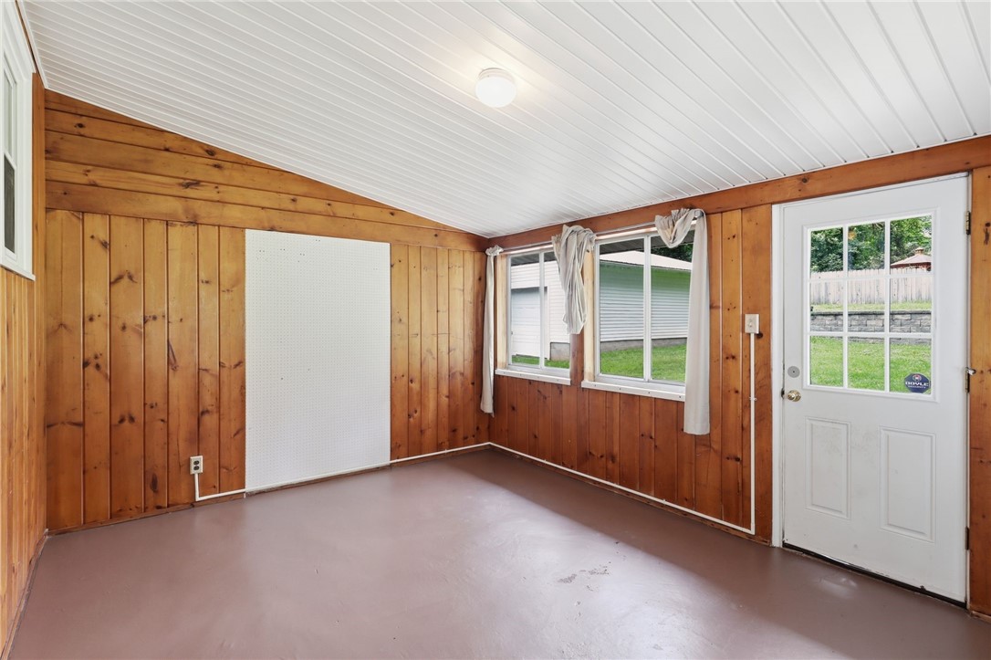 703-705 Holt Road Webster, NY 14580 - Photo 28 of 33