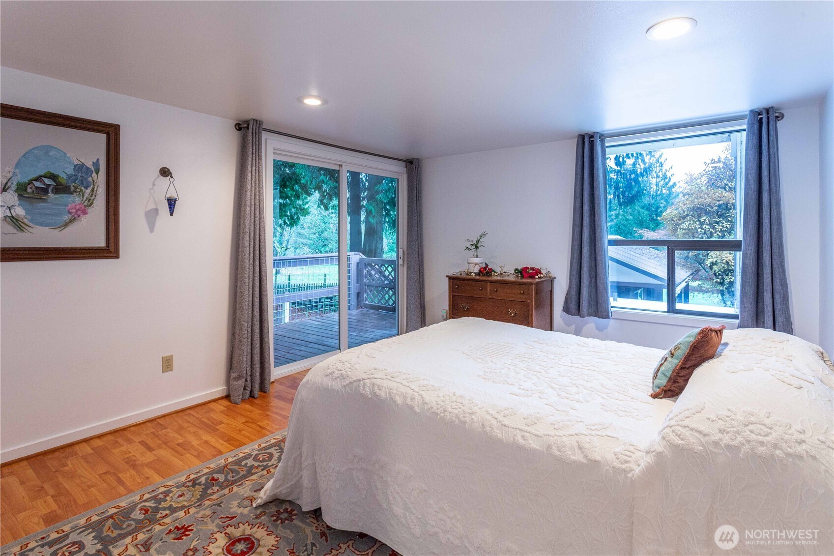 5363 Reese Hill Road Sumas, WA 98295 - Photo 21 of 40 a bedroom with a bed and a large window