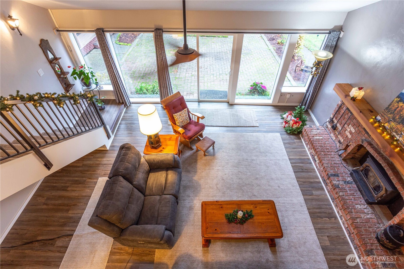 5363 Reese Hill Road Sumas, WA 98295 - Photo 23 of 40 a living room with furniture and a floor to ceiling window
