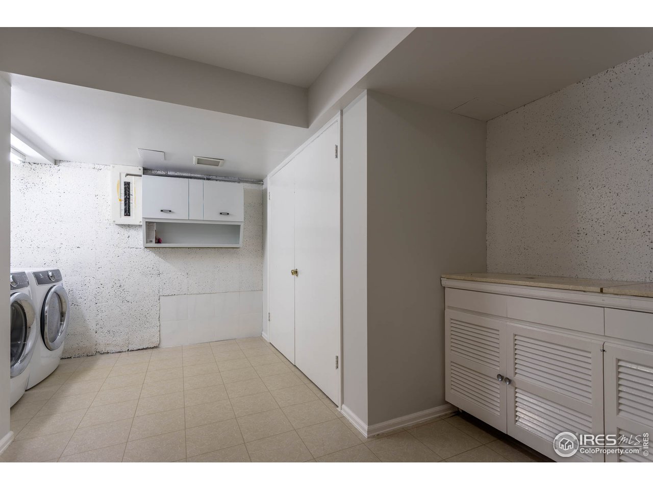 777 Willowbrook Road Boulder, CO 80302 - Photo 26 of 32 Large laundry room and great storage