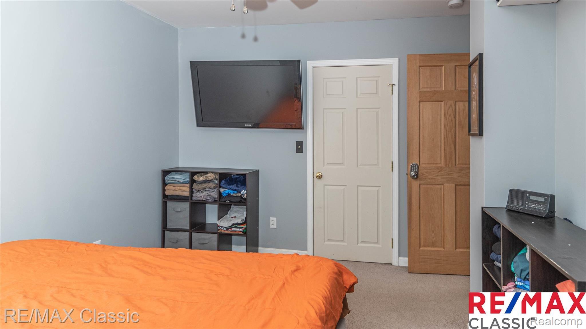 715 Chilson Road Howell, MI 48843 - Photo 21 of 24 Master Bedroom.jpg