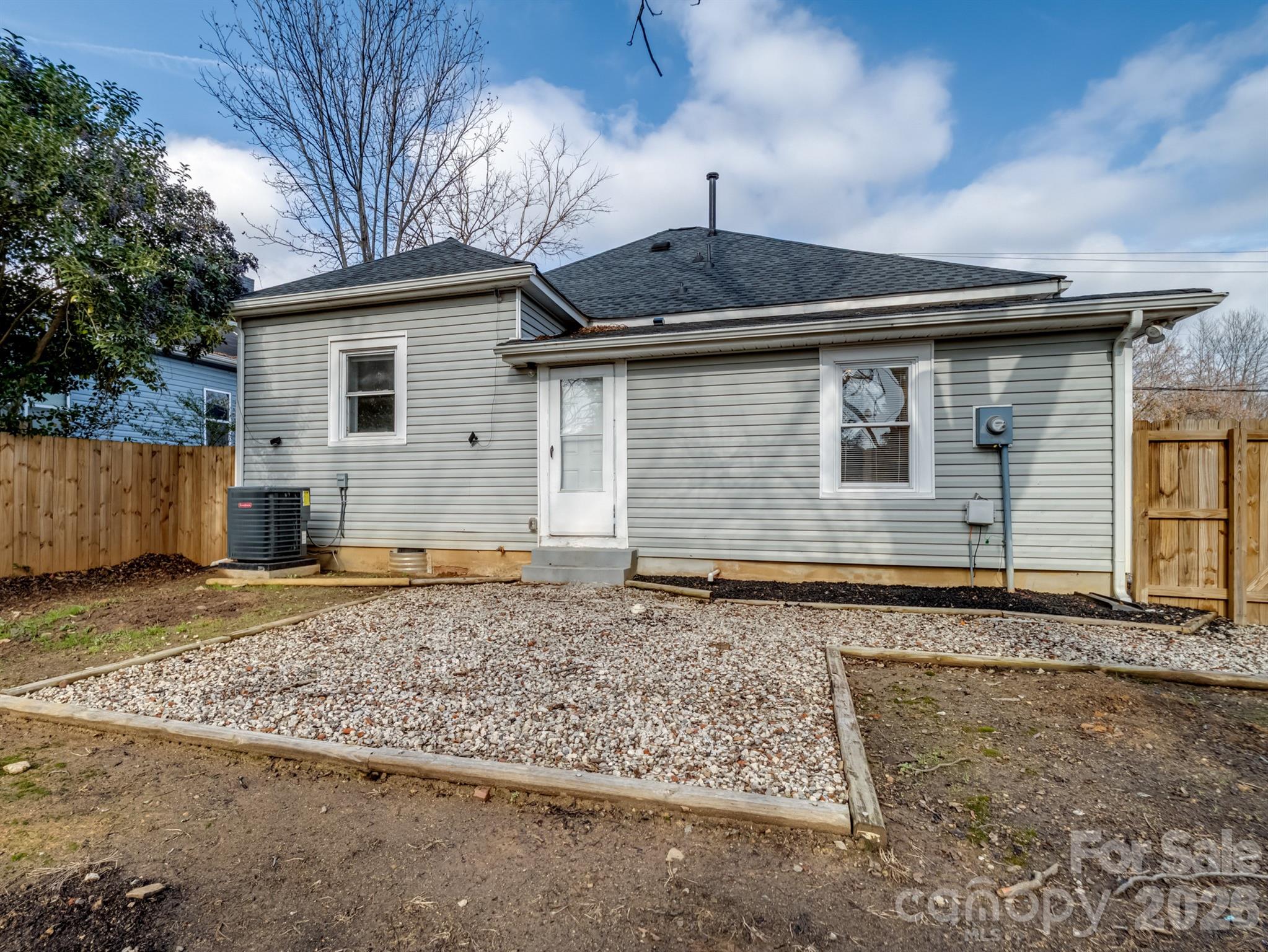 4313 Hovis Road Charlotte, NC 28208 - Photo 19 of 24 a backyard of a house