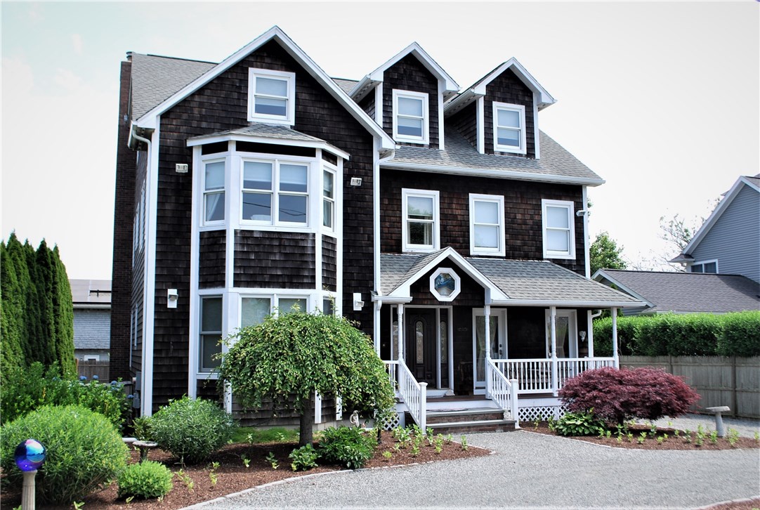 10 Camden Road Narragansett, RI 02882 - Photo 2 of 26 Gallery Image 2