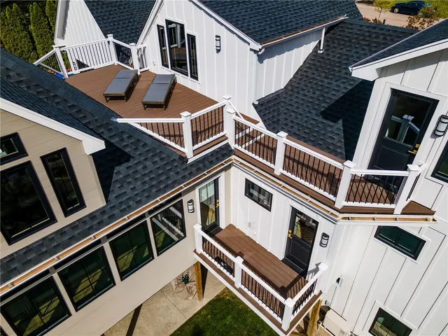 $2,500,000 | 33 Stuart Street, Westerly, RI 02891