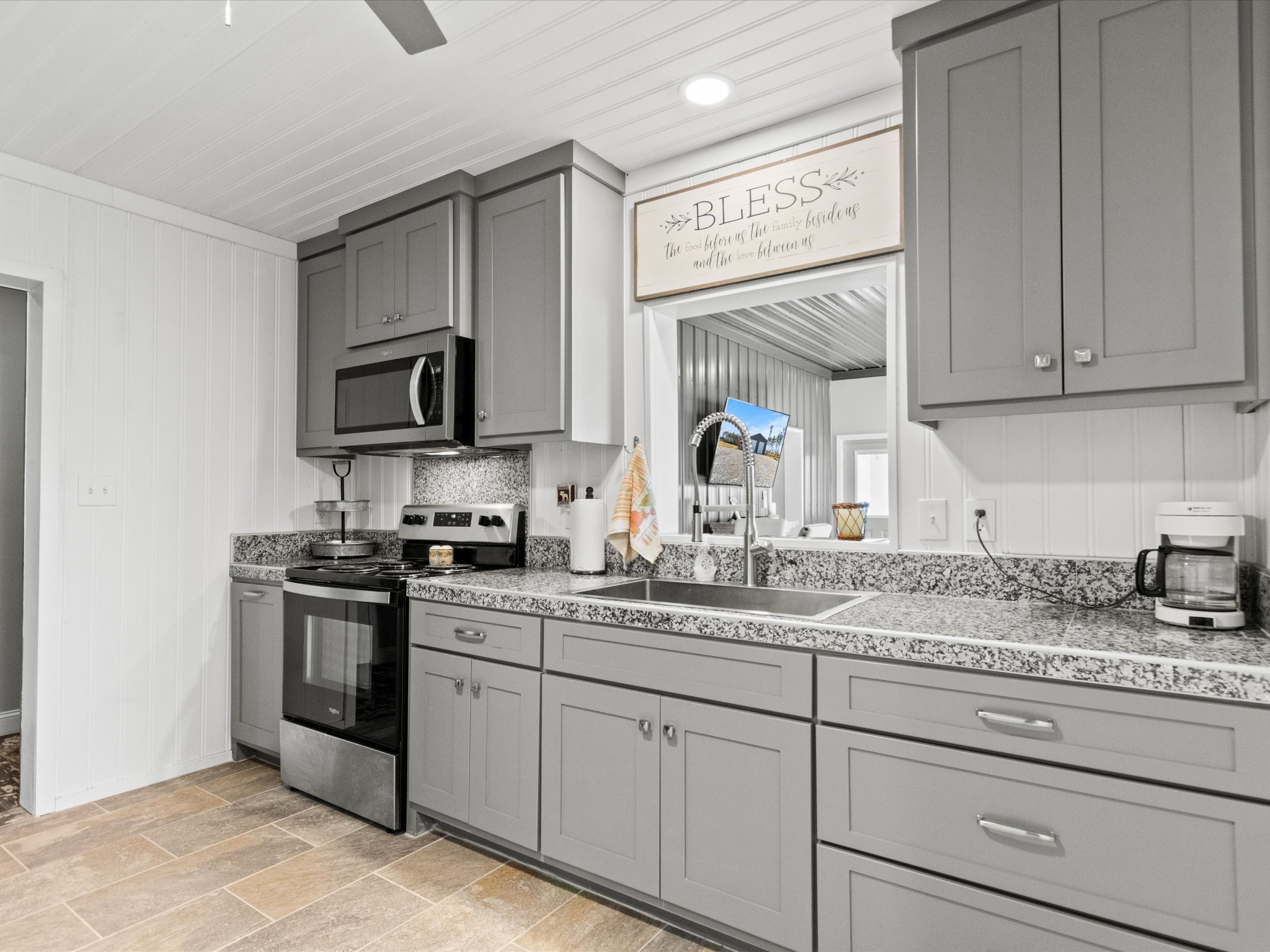 29454 Thach Road Toney, AL 35773 - Photo 9 of 36