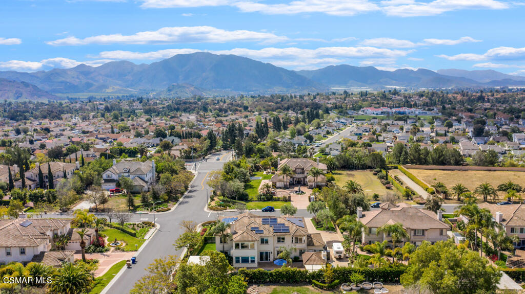 5333 Calarosa Ranch Road Camarillo, CA 93012 - Photo 22 of 31 5333 Calarosa Ranch Road - HsHProd-4